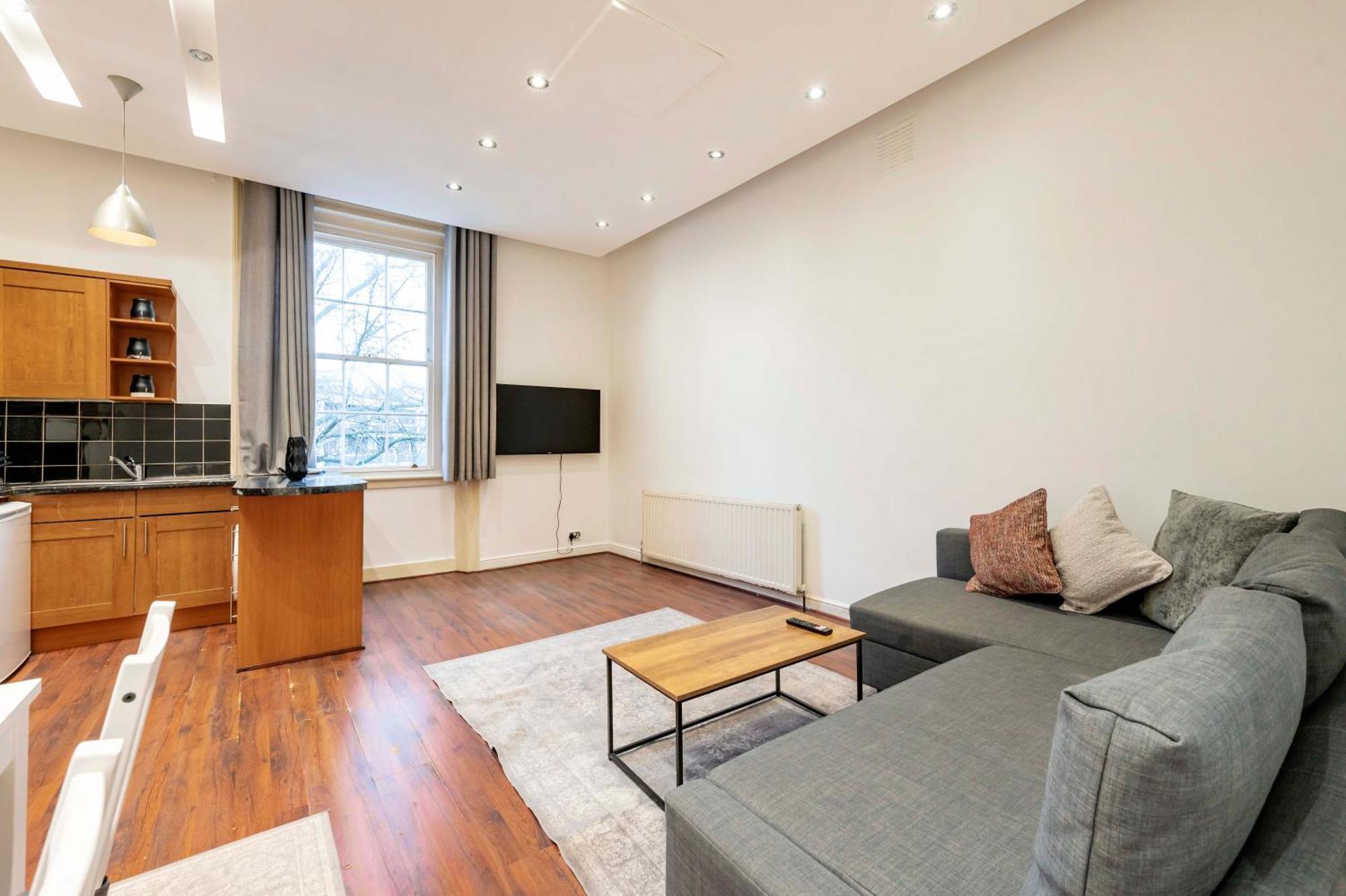 Bright&spacious Flat Appartamento